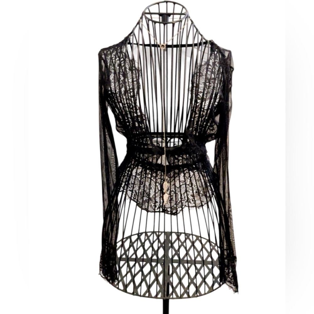 Elegant Black Lace Women Top Size M